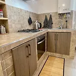 شقة Alexander Place *