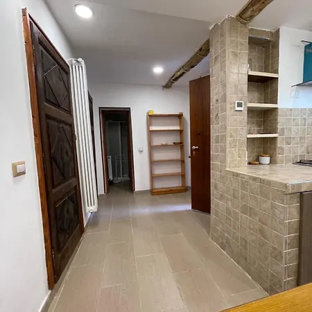 Alexander Place ペッリオ・インフェリオレ